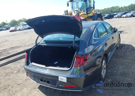 2022 Hyundai Sonata Se z USA, uszkodzony, nr VIN 5NPEG4JA1NH133781